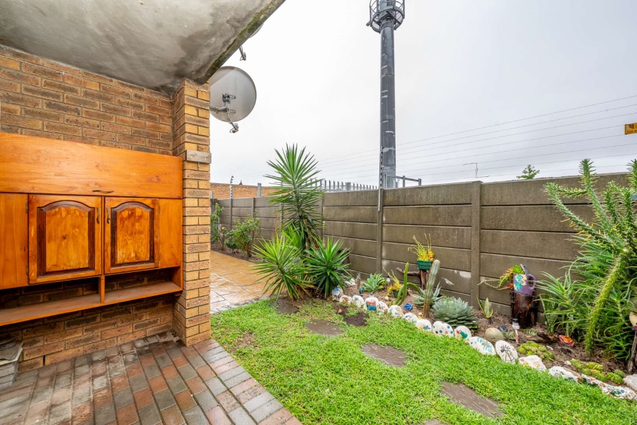 2 Bedroom Property for Sale in Kraaifontein Western Cape